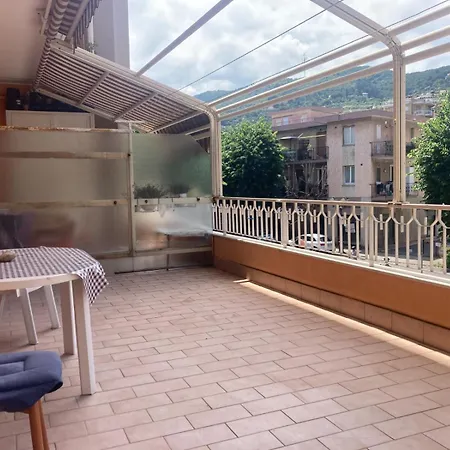 Bilocale A Due Passi Dal Mare Con Ampia Terrazza Apartment Albenga